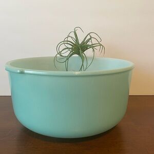 Vintage Aqua Blue Sunbeam Glasbake Mixing Bowl
